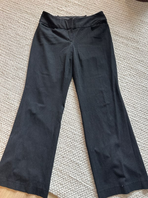 Svartar striped suit buxur