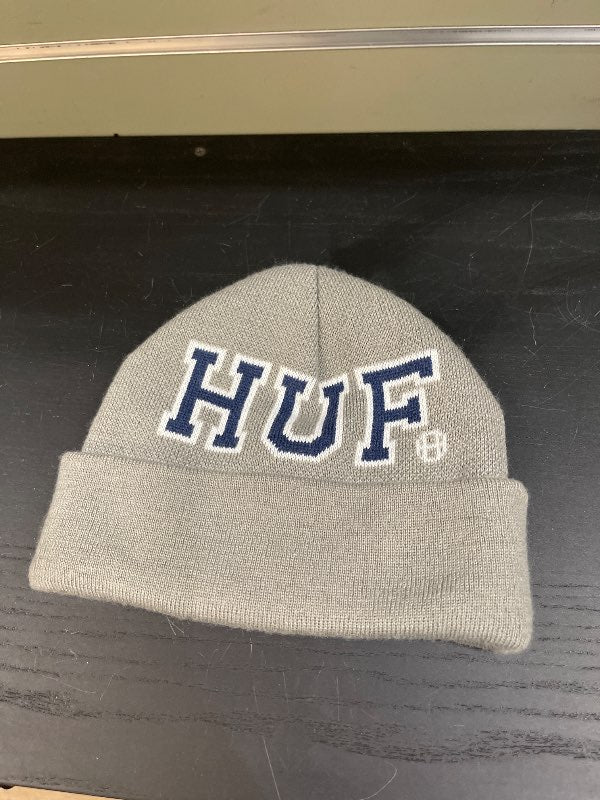 HUF Húfa