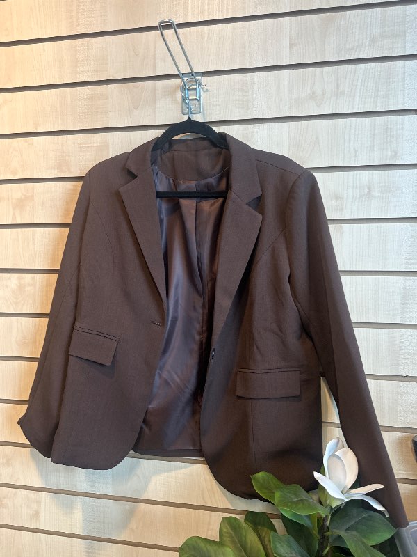 blazer brúnn