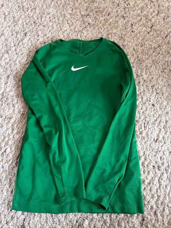 Nike innanundir græn