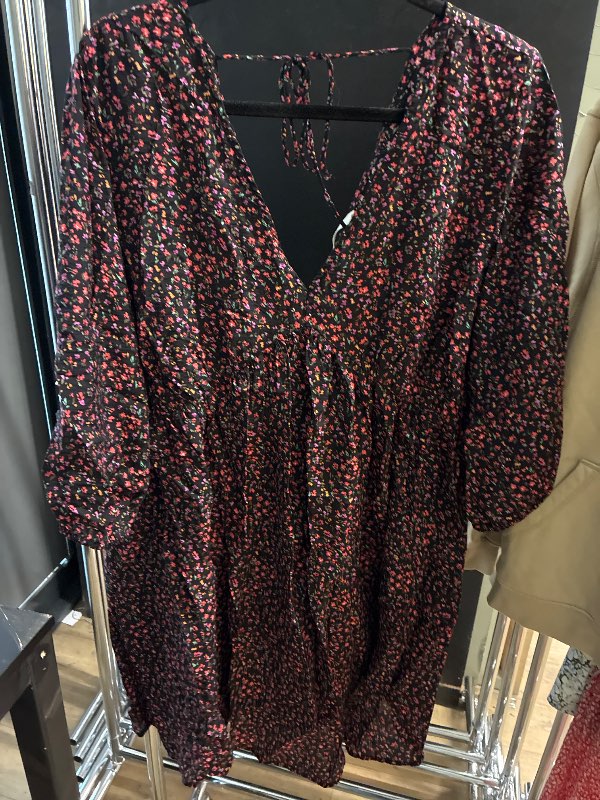 Marglitaður blómakjóll H&M