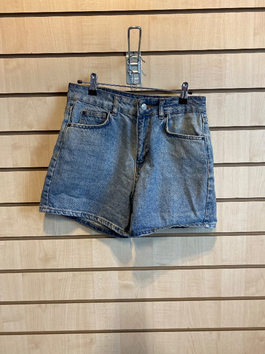 Pull&bear galla stuttbuxur