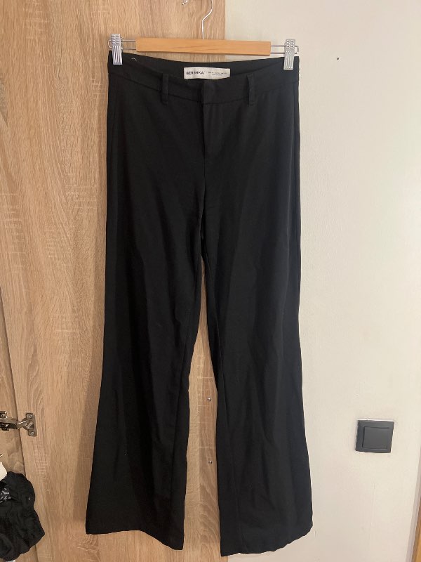 bershka buxur