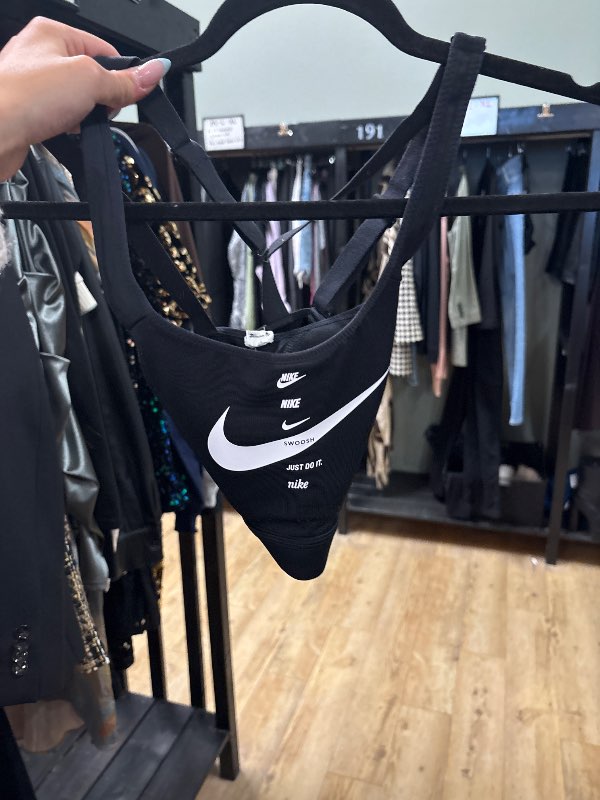 Nike toppur