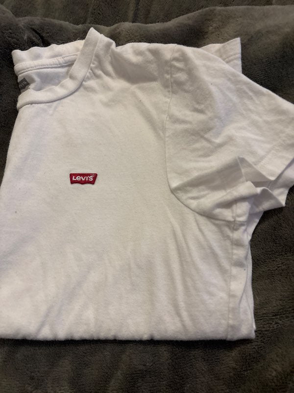 levis bolur