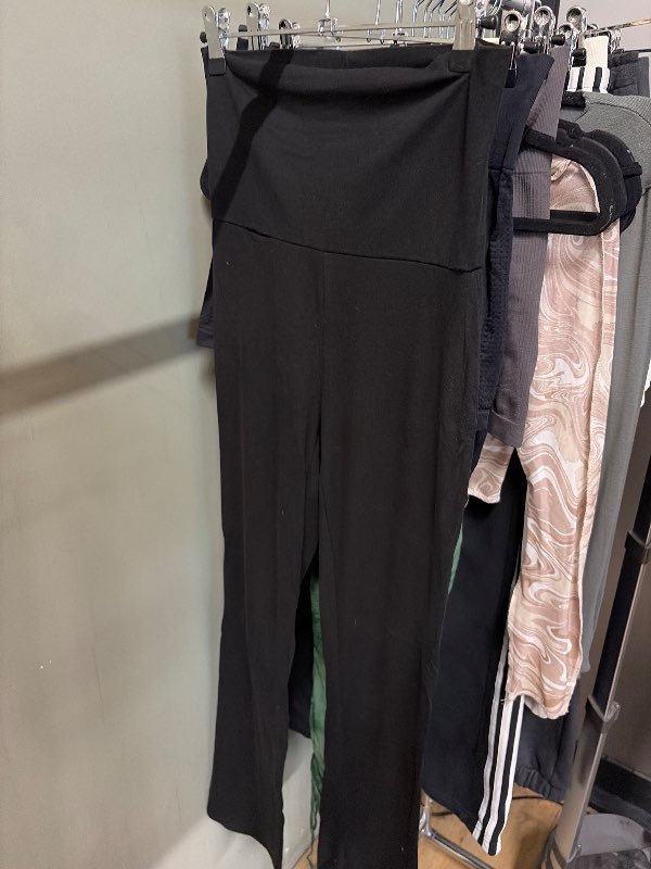Svartar Jógabuxur Gina Tricot