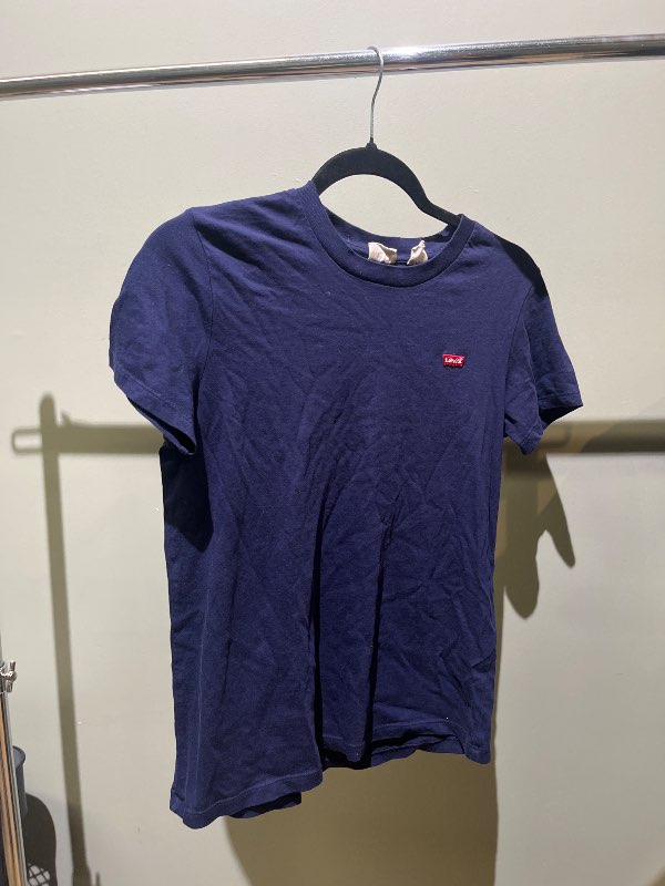 Levis, Dökk blár bolur