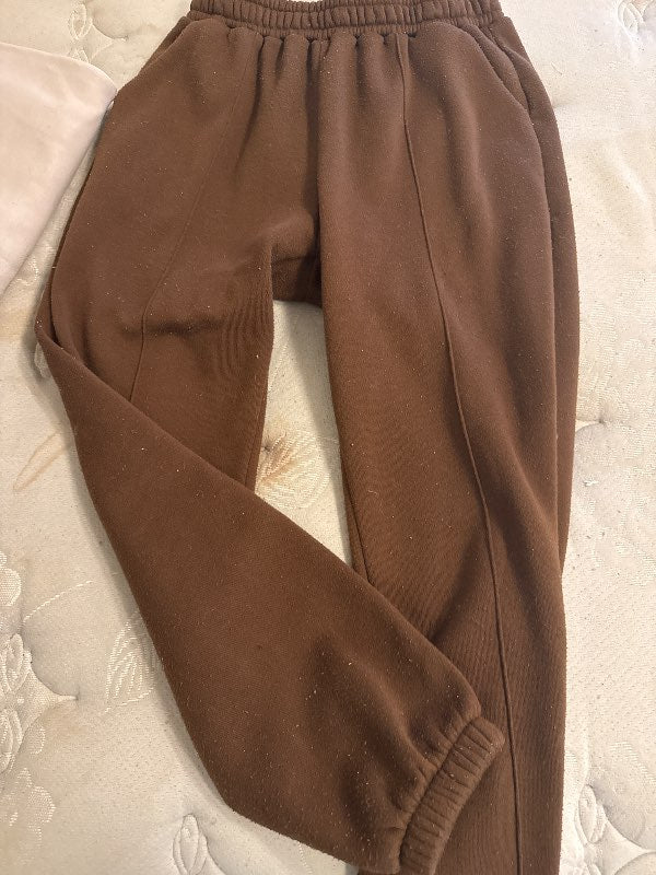 Brúnar buxur