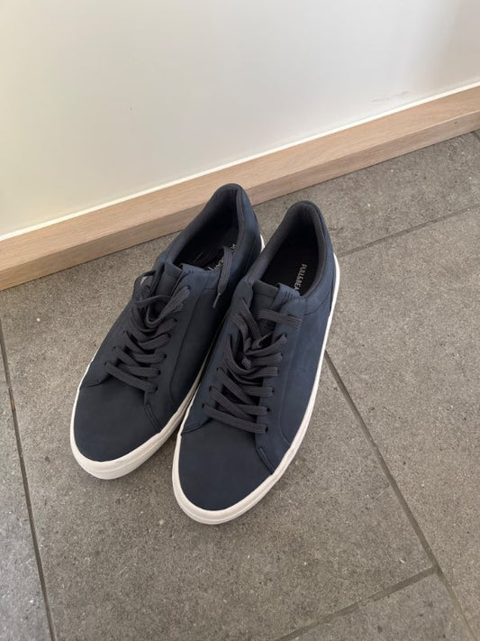 Pull&bear strigaskor