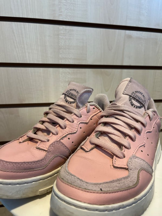 Adidas Strigaskór Bleikir