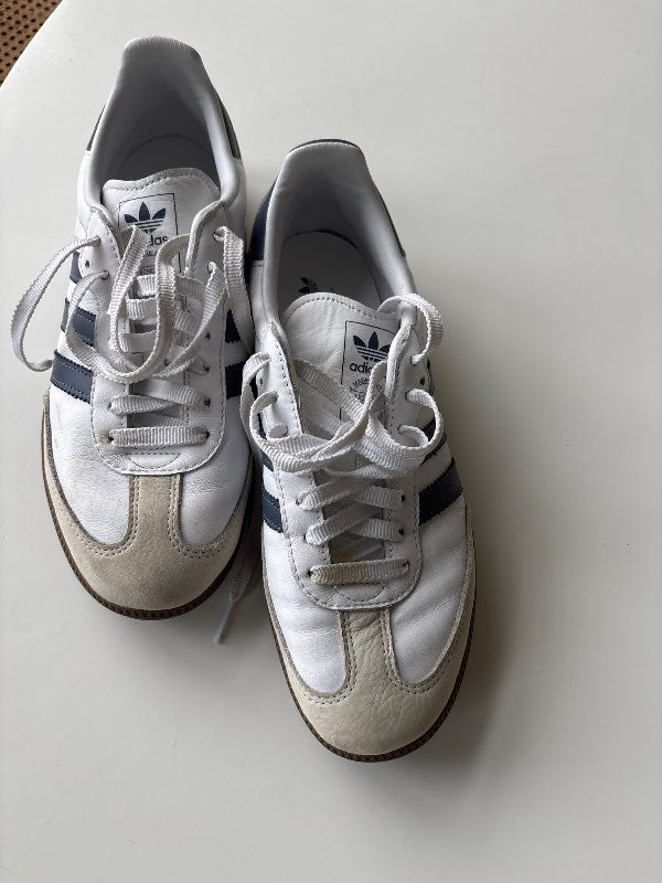 Adidas samba bláir/hvítir