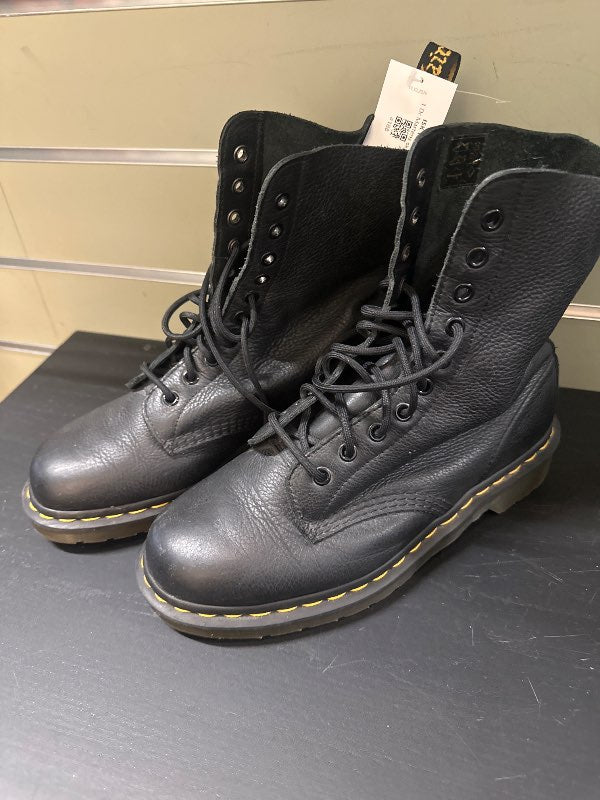 1 Dr Martens skór 41