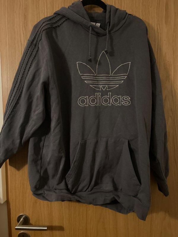 Adidas hettupeysa grá