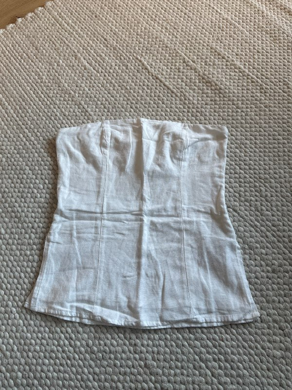 NA-KD hör bandeau toppur