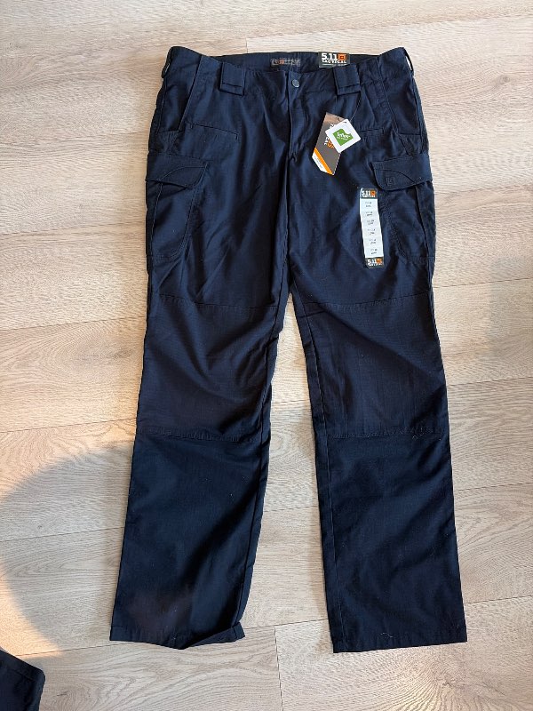 5.11 Tactical buxur bláar (ónotaðar)