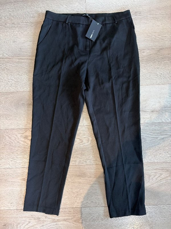 Fashion Nova dragtbuxur (ónotaðar)