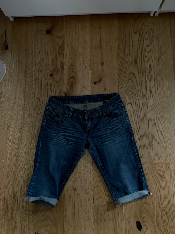 Cropped low waist gallabuxur