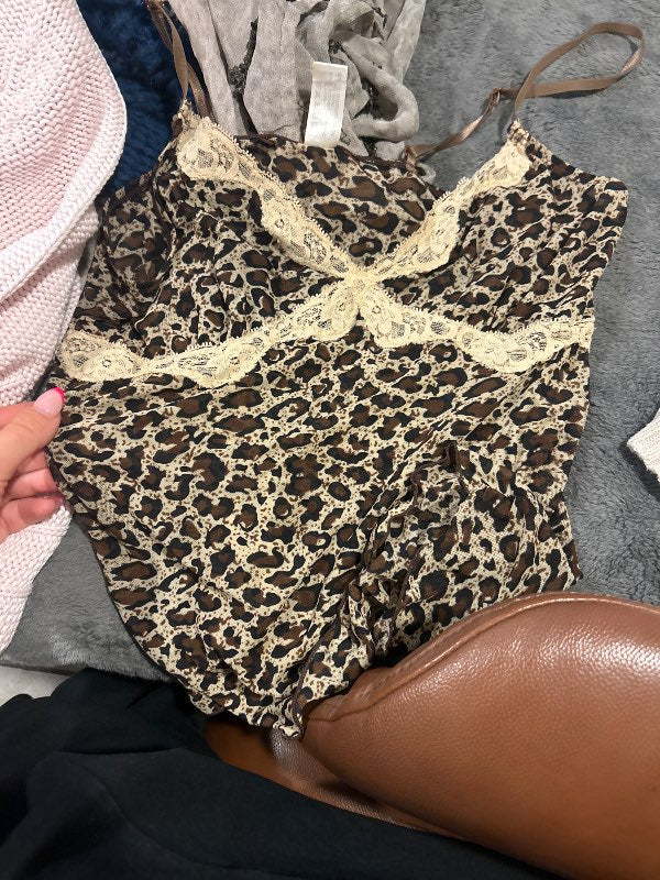 Vintage leopard bolur
