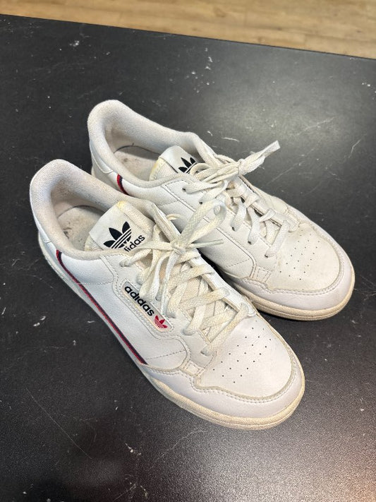 Adidas skór