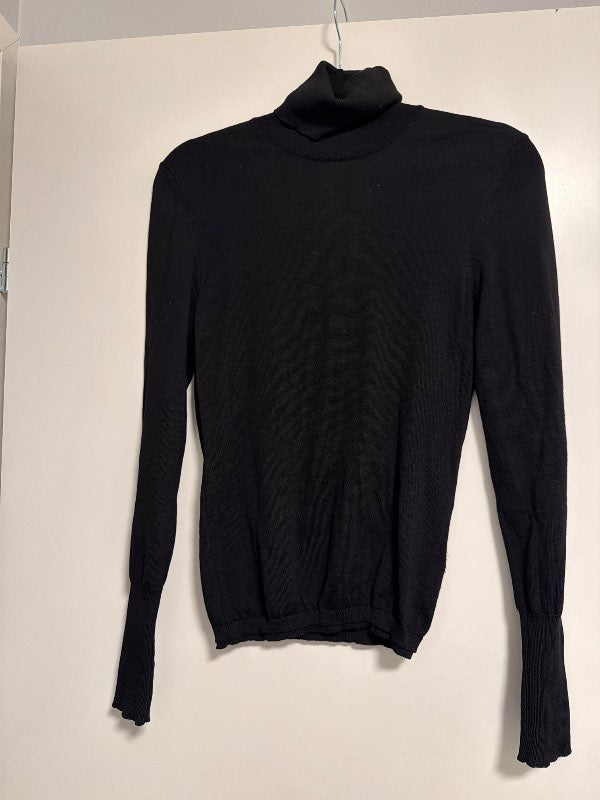 Svört Hugo Boss rúllukragapeysa