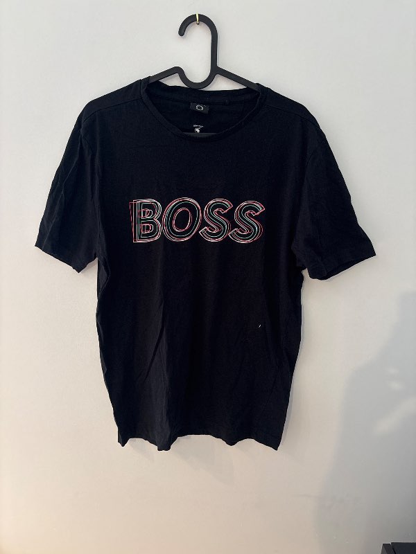 Boss bolur svartur