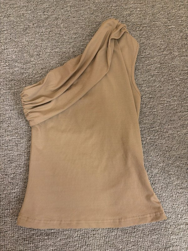 Beige one shoulder bolur