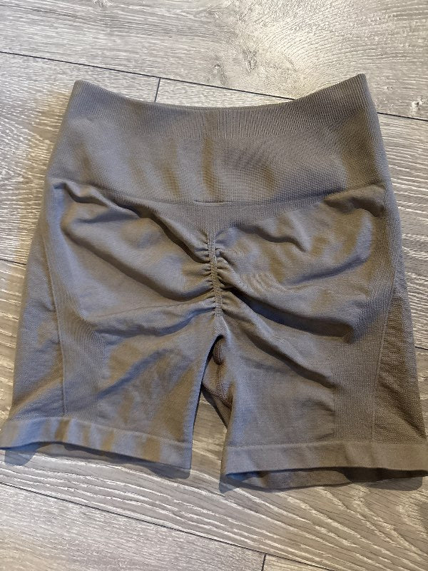 Buttscrunch stuttbuxur