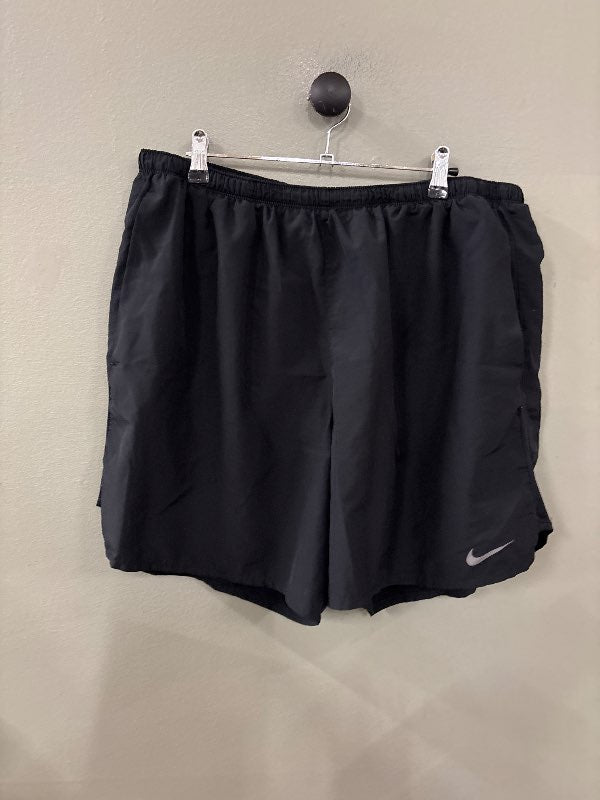 Nike stuttbuxur