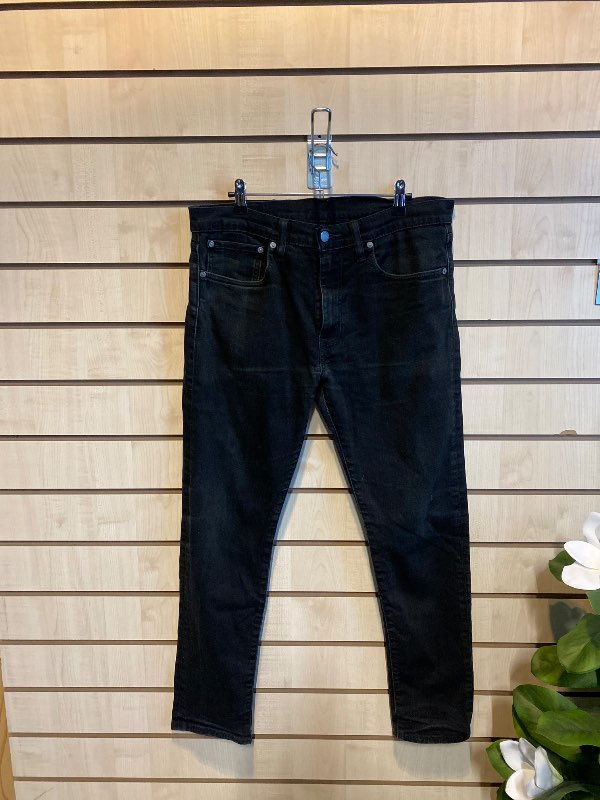 Levi’s gallabuxur