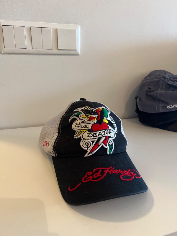 Ed Hardy Derra