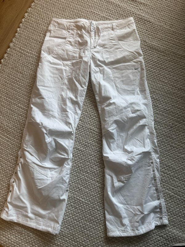 Vintage low-waist Nike hvítar buxur