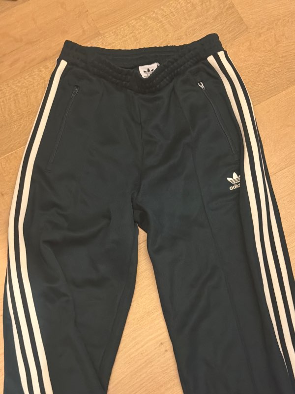 Adidas buxur grænar