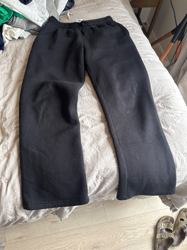 Gina tricot buxur svartar