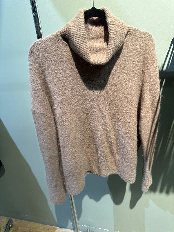 H&M peysa