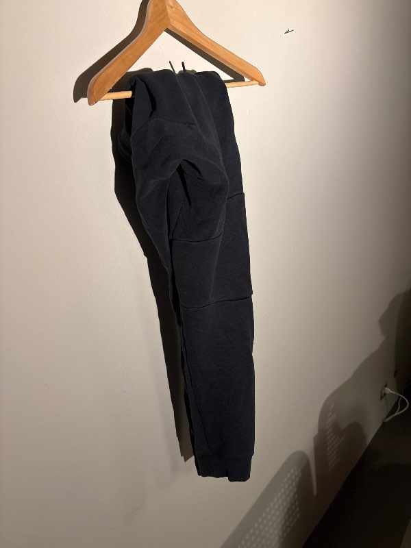 Nike fleece tech svartar buxur
