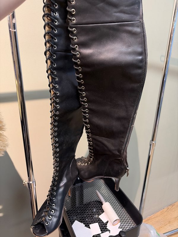 VINTAGE reimd boots