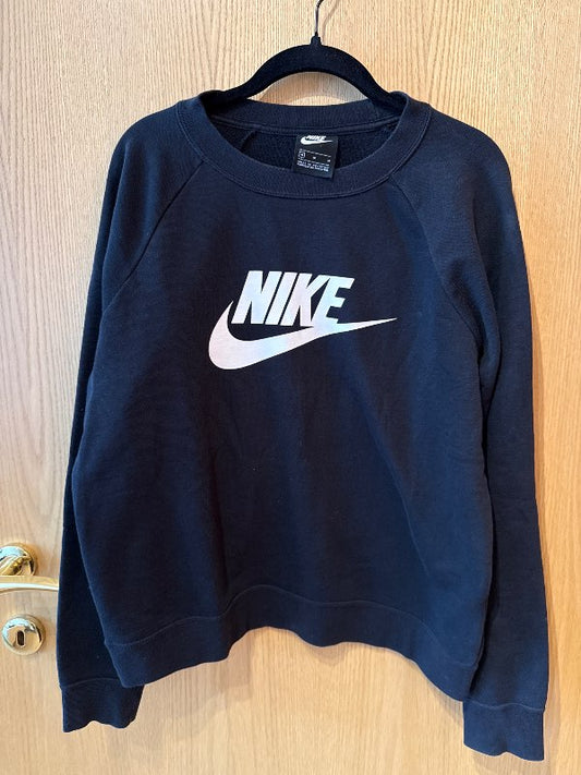 Nike svört peysa m. logo