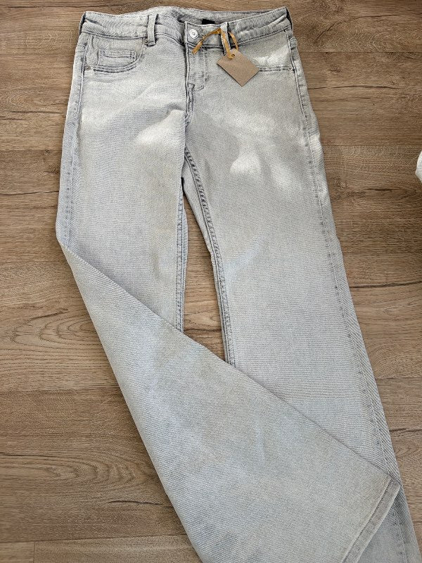 Útvíðar gallabuxur