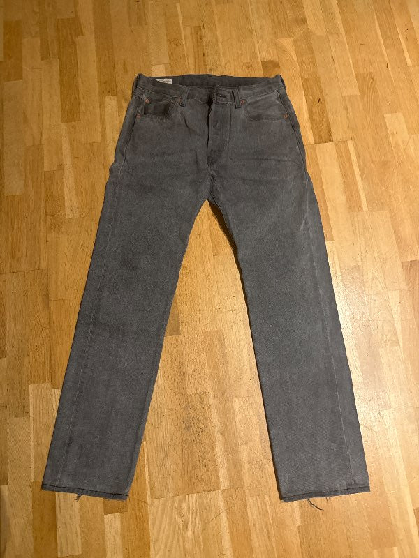 Levis 501 gráar