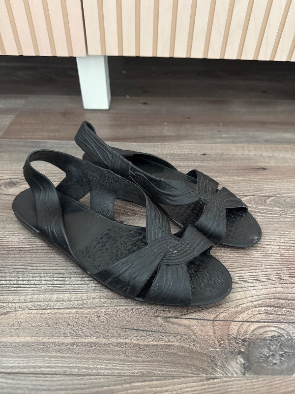 Gúmmí sandalar