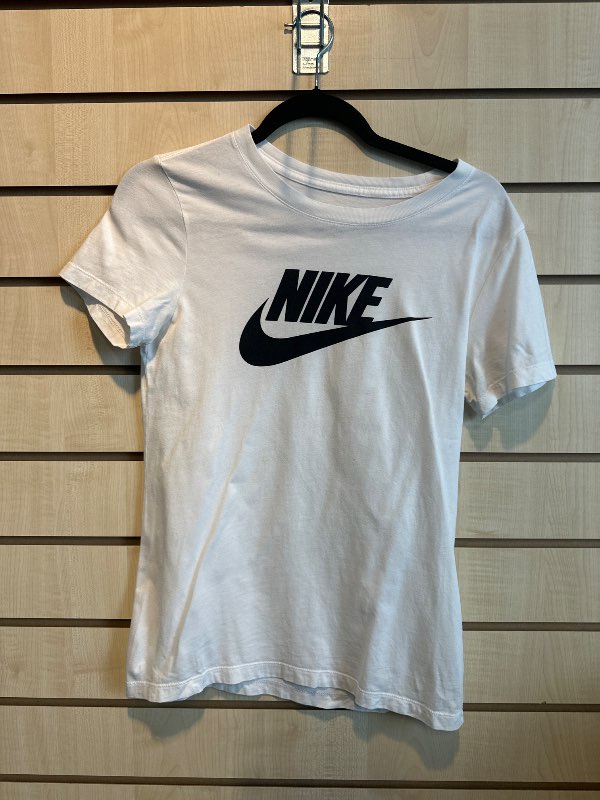 nike bolur