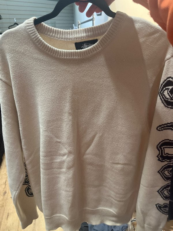 stussy peysa