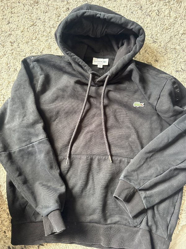 Lacoste hettupeysa