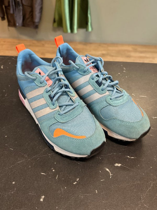 Adidas skór