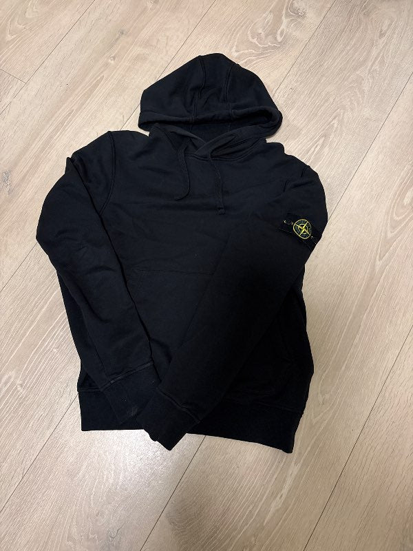 Stone island hettupeysa