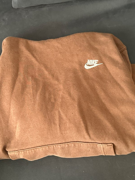 Brún nike peysa
