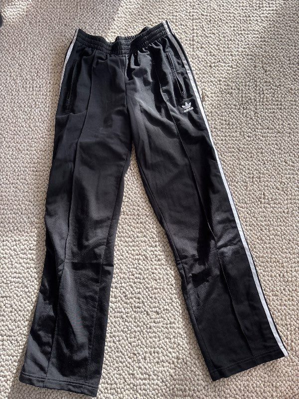 Adidas buxur svartar