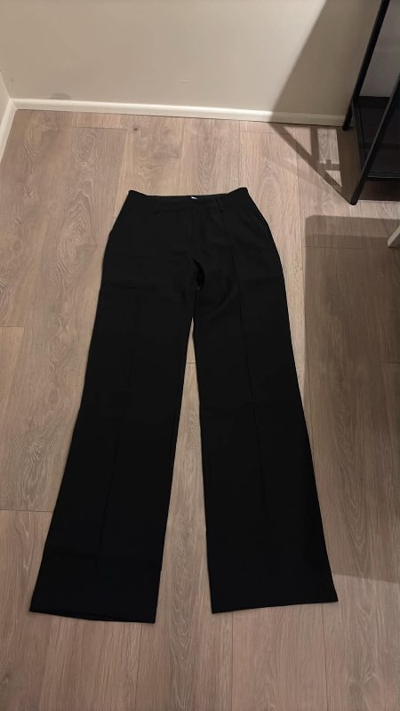 Venderbys buxur svartar